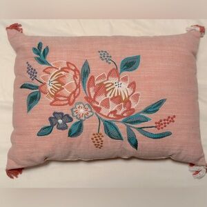 Opalhouse Floral Daisy Lumbar Pillow with Tassels